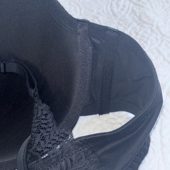 Auden Bra various sizes available - Picture 7 of 7